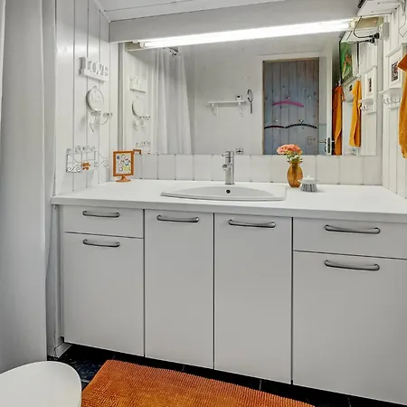 Lovely In With Kitchen