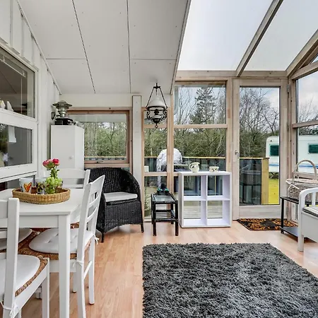 Holiday home Lovely In With Kitchen