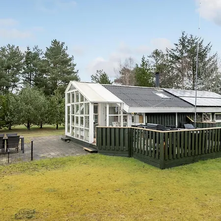 Lovely In With Kitchen Holiday home Hals
